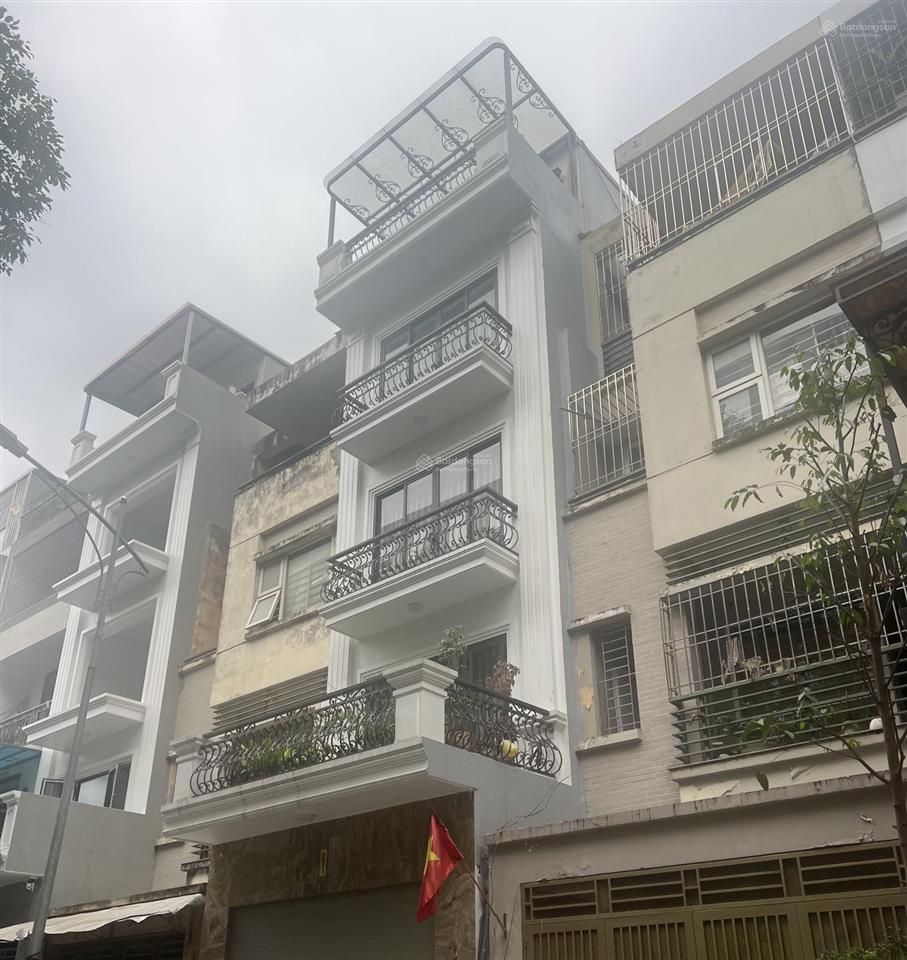 Siêu hoa hậu khu đô thị văn phú hà đông, 90m2 * 5 tầng thang máy* 18tỷ, 3 ô tô tráh, kinh doanh.