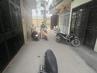 Bán nhà tô hiệu hà đông 40m, 5 tầng thang máy, full nội thất, giá chỉ 10 tỷ khu dân trí cao.