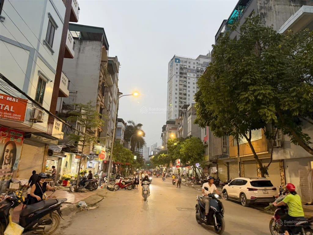 Siêu phẩm mặt phố nguyễn khuyến mỗ lao hà đông, 50m2 * 4 tầng * giá nhỉnh 16 tỷ kinh doanh tấp nập.