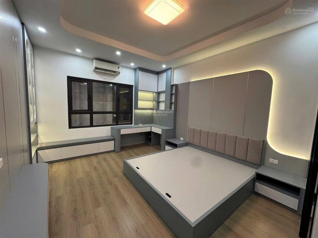 Siêu phẩm mặt phố nguyễn khuyến mỗ lao hà đông, 50m2 * 4 tầng * giá nhỉnh 16 tỷ kinh doanh tấp nập.