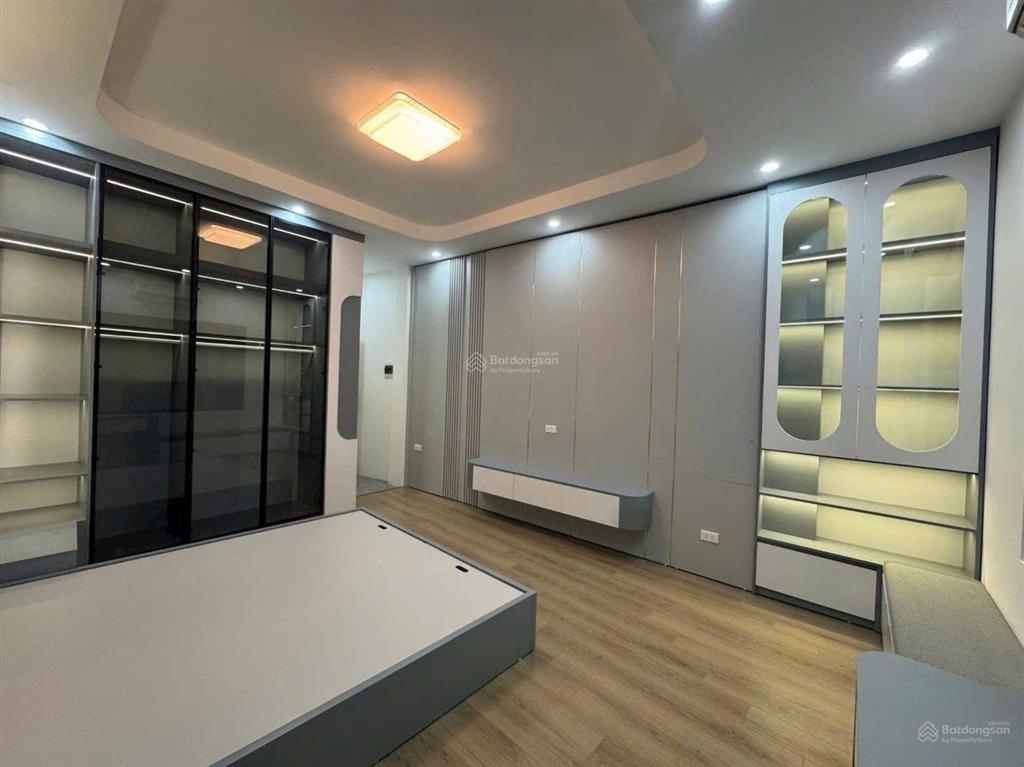 Siêu phẩm mặt phố nguyễn khuyến mỗ lao hà đông, 50m2 * 4 tầng * giá nhỉnh 16 tỷ kinh doanh tấp nập.
