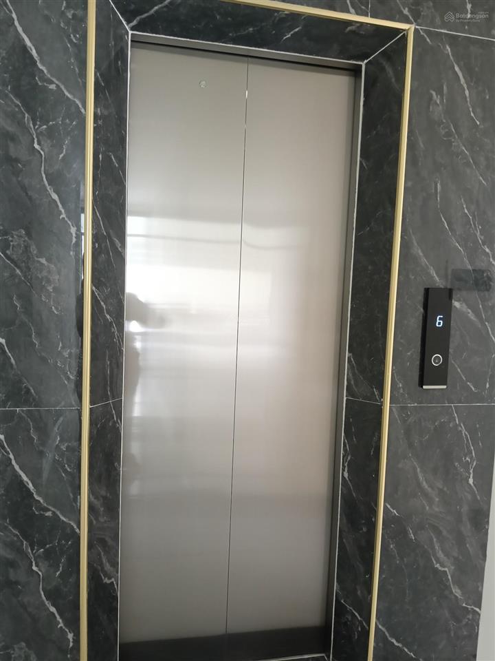 Hoa hậu lô góc dịch vụ liền kề văn phú hà đông, 50m² * 5 tầng thang máy full nội thất, 15.5 tỷ.