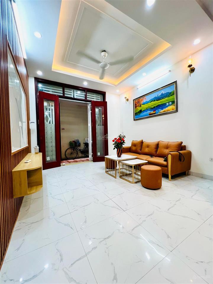 Tuyệt phẩm nhà mặt ngõ thoáng sáng biên giang  hà đông * 33m2 * 5 tầng * giá 3.5 tỷ * ngõ ô tô