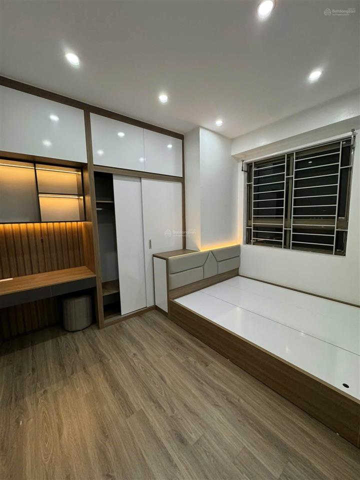 Giảm sâu nhà mặt phố quang trung hà đông, 58m * 3 tầng * giá 10.7 tỷ, kinh doanh tấp nập ngày đêm.