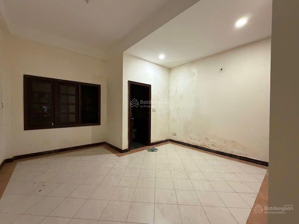 Giảm giá siêu sốc 17 tỷ hạ chào còn 14,6 tỷ  dt lớn  ngang 5m