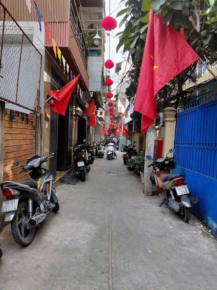 Hàng ngon  khu vip sân bay  sát mặt tiền  sát nhà ga t3  4*12  giá 6,95 tỷ còn tl