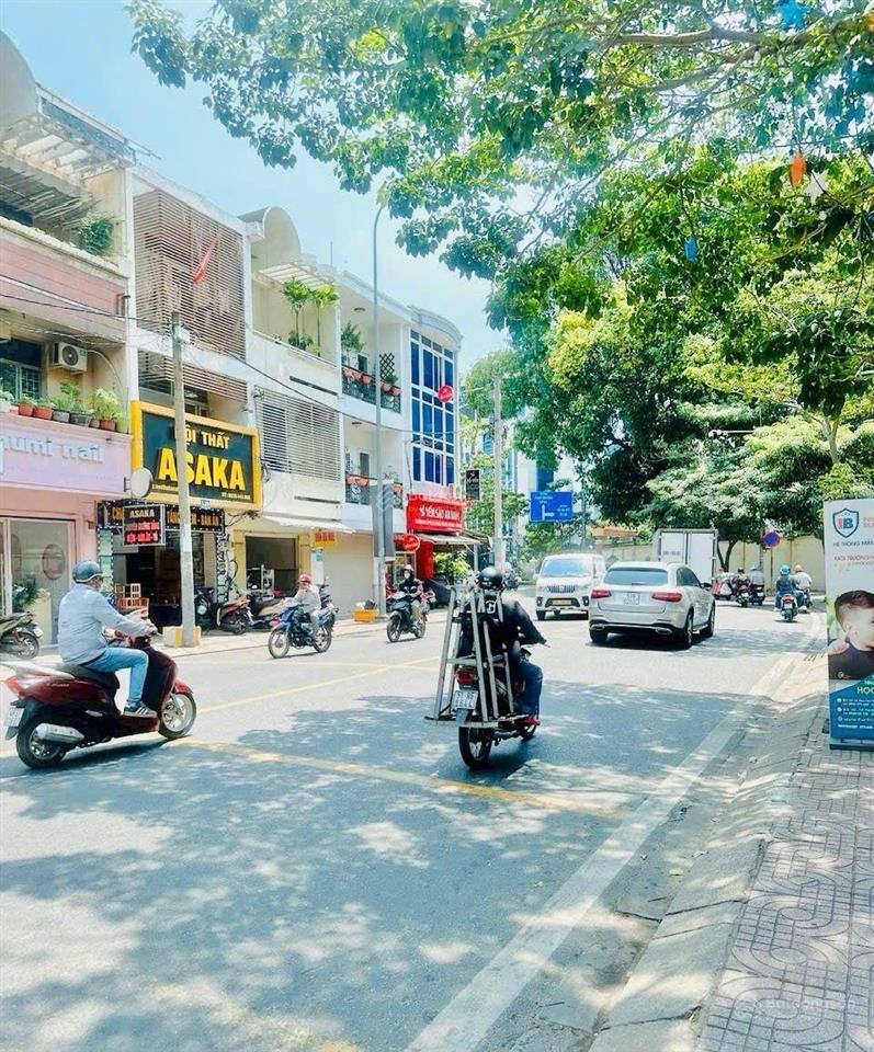 Mtkd  khu sân bay  4*17  giá 18,5 tỷ tl