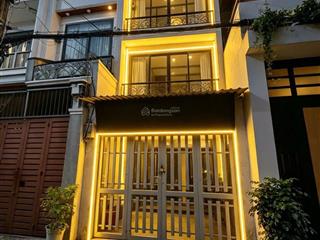 Khu bàn cờ cư xá kiến thiết  lê văn sỹ  3,15*14,5m  giá 6 tỷ còn tl