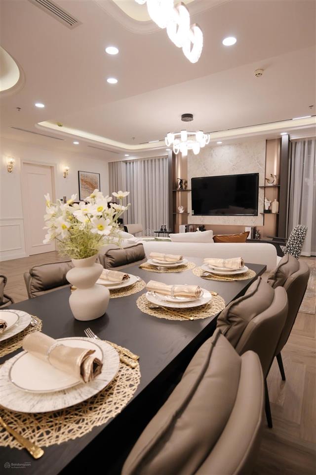 Căn hộ đập thông 5pn times city với tổng diện tích lên tới 187m2,  0989 840 ***