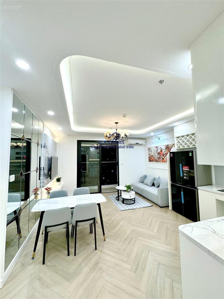 Chính chủ cần bán gấp căn 2pn diện tích 76m2 times city, có slot xe ô tô vĩnh viễn,  0989 840 ***