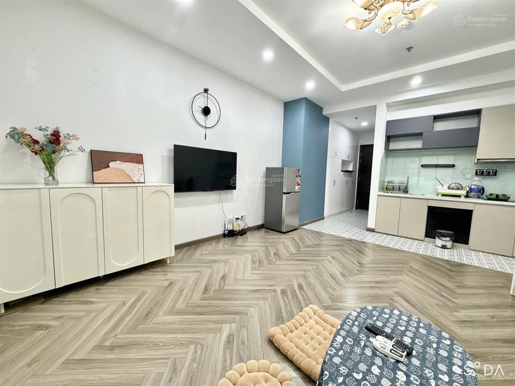 Chính chủ cho thuê căn 1 ngủ vào ở luôn tòa t8 times city view thoáng,  0989 840 ***