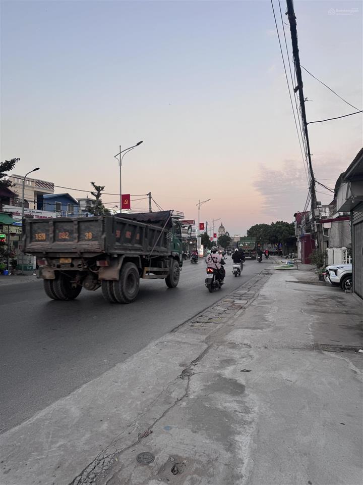 Bán gấp 576m2 lô đất mặt đường 354