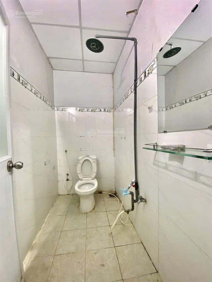 83m  6,5tỷ  1 tệt,1 lữn  đường phan văn hớn  ttn q12  (hxh )