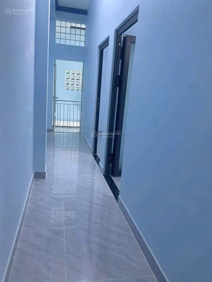82m 7,380tỷ  trừơng chinhđông hưng thuận q12  2 lầu  đường 6m thông xe tải