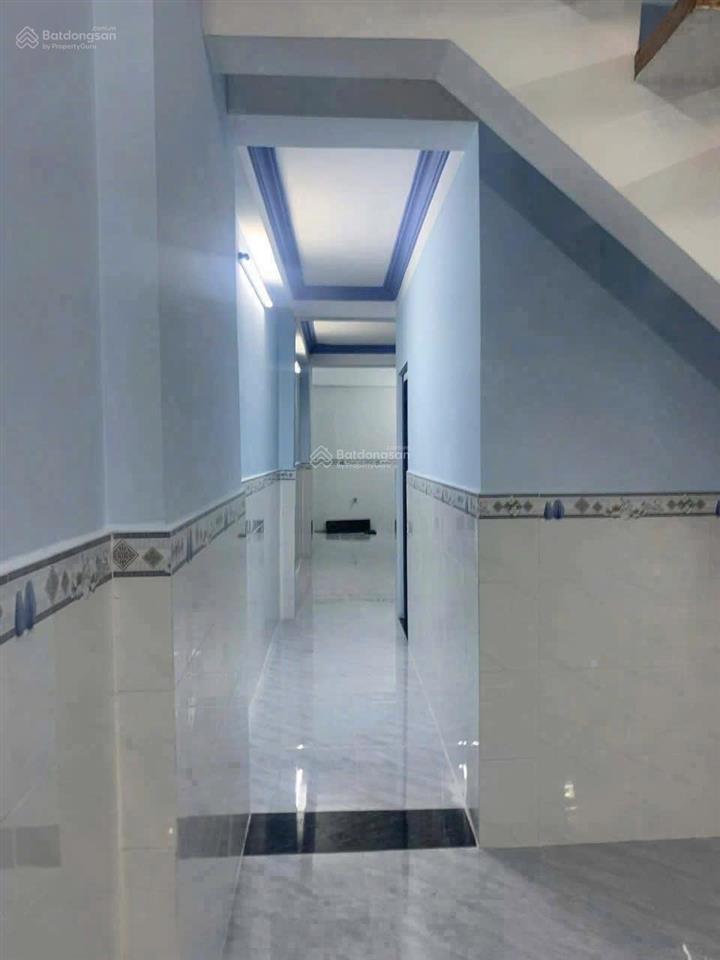82m 7,380tỷ  trừơng chinhđông hưng thuận q12  2 lầu  đường 6m thông xe tải