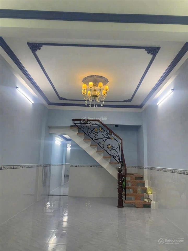 82m 7,380tỷ  trừơng chinhđông hưng thuận q12  2 lầu  đường 6m thông xe tải