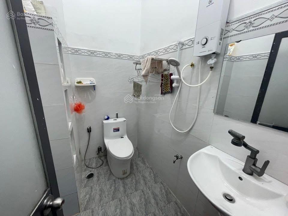 100m2  4,7tỷ  nhà 2 tầng  ngay công viên, phần mềm quang trung  đường tch34  trung mỹ tây, q12