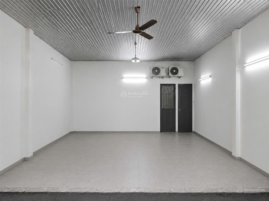 162m2  9tỷ4  ngay mặt tiền phan văn hớn  chợ tân thới nhất 8  ngay metro tham lương