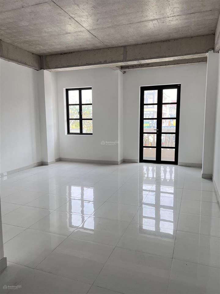 Cho thuê nhà mặt tiền nguyễn văn lượng giá 60 triệu/tháng. 0985 323 ***