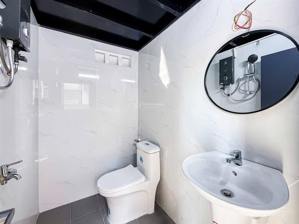 Duplex nội thất cơ bản tại đường tỉnh lộ 10, mới toanh siêu đẹp