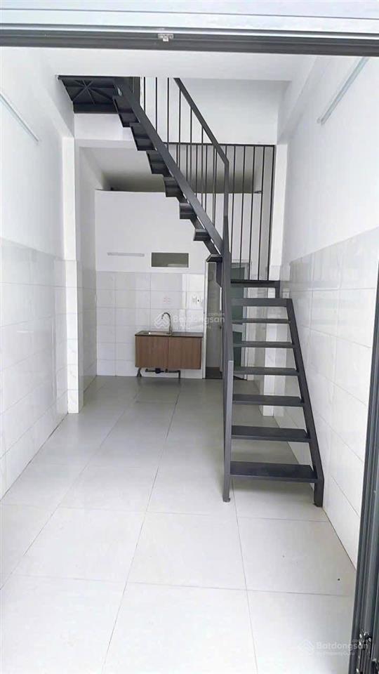 Cho thuê 2pn, 1wc văn thân , phạm văn chí quận 6, hcm