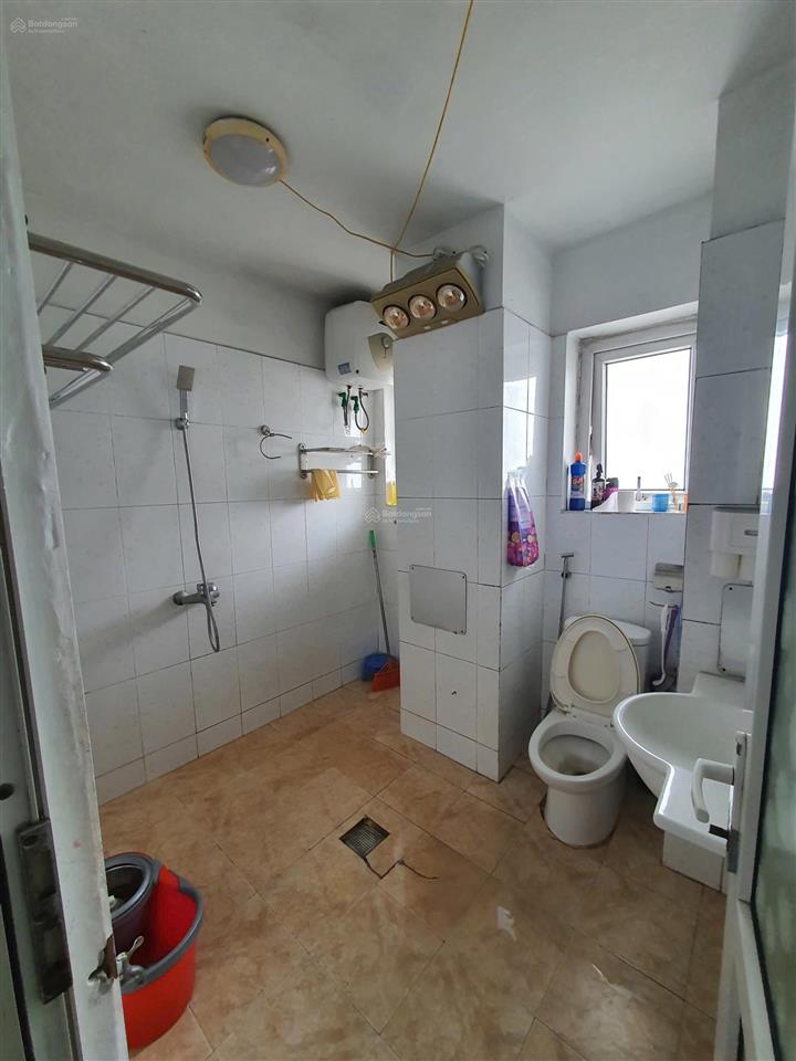 Bán căn hộ chung cư tại hacinco b3.7, giá thỏa thuận, 74m2, phong thủy tốt. phòng 1108