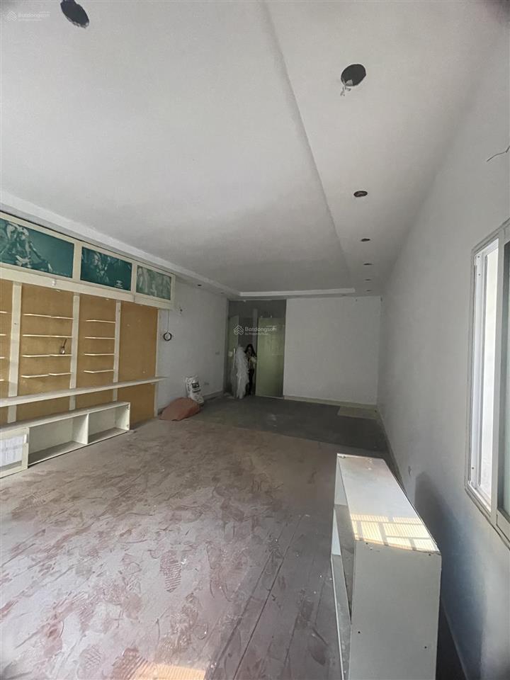 Cho thuê nhà mặt phố hàng vải giá tốt trung tâm phố cổ