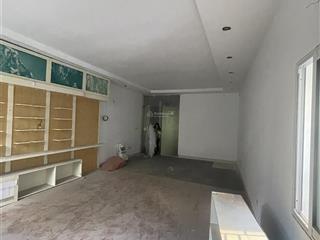 Cho thuê nhà mặt phố hàng vải giá tốt trung tâm phố cổ