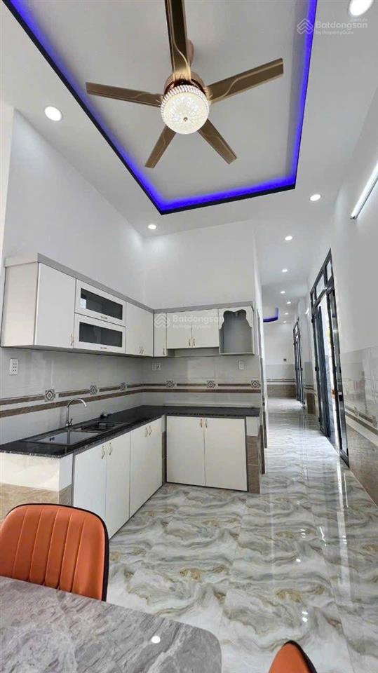 Bán nhà đường ấp 6, xã hưng long, bình chánh giá còn thương lượng