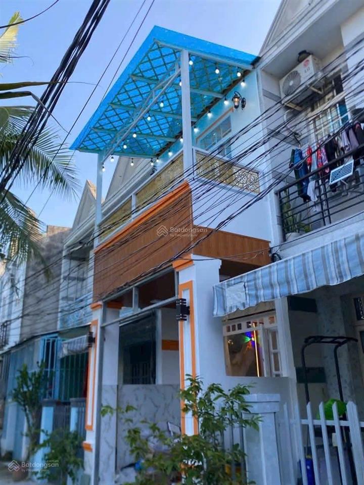 Bán nhà ql50, gần chợ phú lạc. giá mềm còn thương lượng