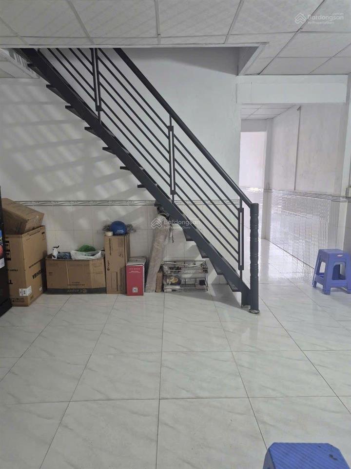 Bán nr 3pn, 2wc, 100m2 tại bà điểm, hóc môn, giá tốt 3,7 tỷ