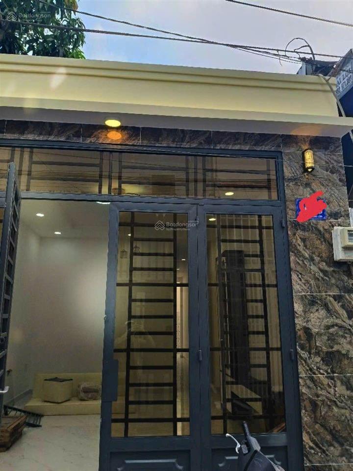 Bán nhà riêng 3,4 tỷ, 48m2 đẹp, đầy đủ tiện ích tại bà điểm, hóc môn, hcm