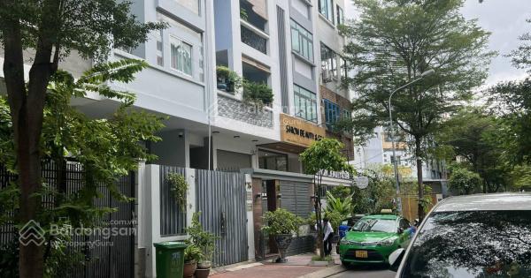 (chính chủ) chuyển đổi kinh doanh cần bán lại nhanh nhà hiếm đường số1 kdc kim sơn 200m2 17,5 tỷ