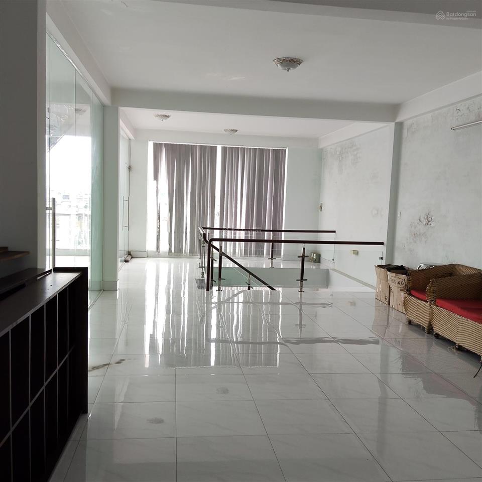 Bán toà nhà văn phòng công ty lê đình cẩn 10x28m, giá 23 tỷ