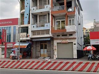 Bán nhà cách mt lạc long quân khoảng 30m giá 2 tỷ 850