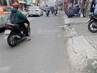 Bán nhà mặt tiền lạc long quân q11 cũ 2 lầu giá chỉ 4.8 tỷ thương lượng