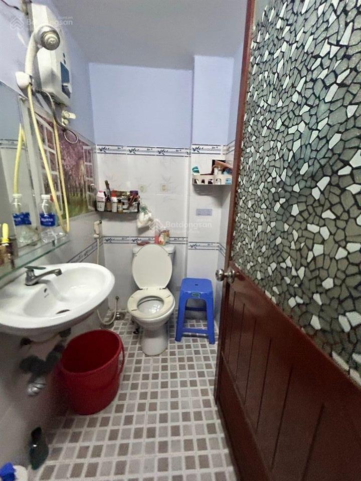 Bán nhà hẻm phạm văn chí giá tốt