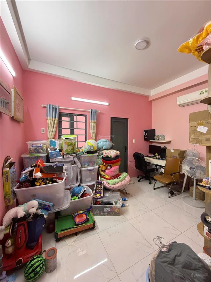 Bán nhà hxh bà hom mới cứng. đầy đủ tiện nghi