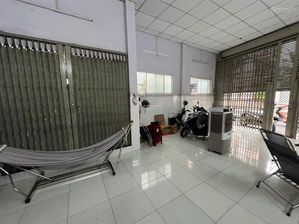 Bán nhà hẻm xe tải phạm văn chí ngang khủng 5.6m nở hậu