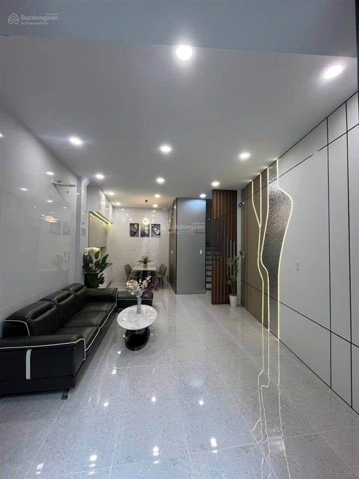 Bán nhà âu cơ hơn 8 tỷ mà có luôn thang máy