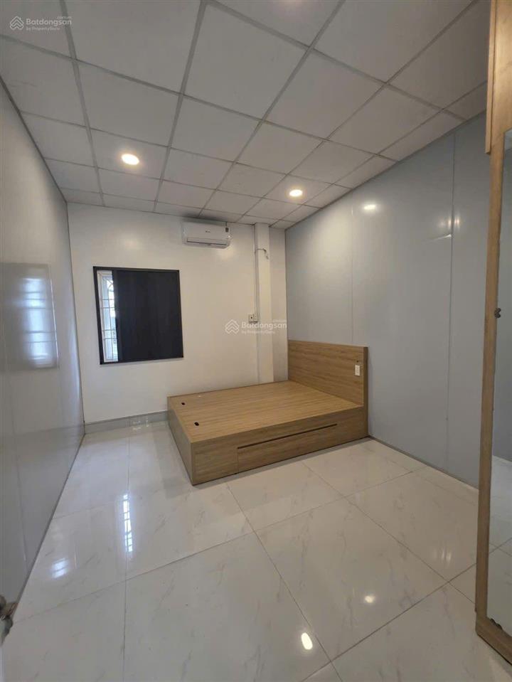 Bán nhà âu cơ hơn 8 tỷ mà có luôn thang máy