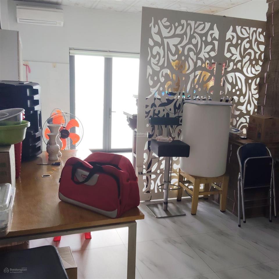 Bán nhanh nhà chợ hồ trọng quý 4x15, nhà 4 lầu, giá tốt