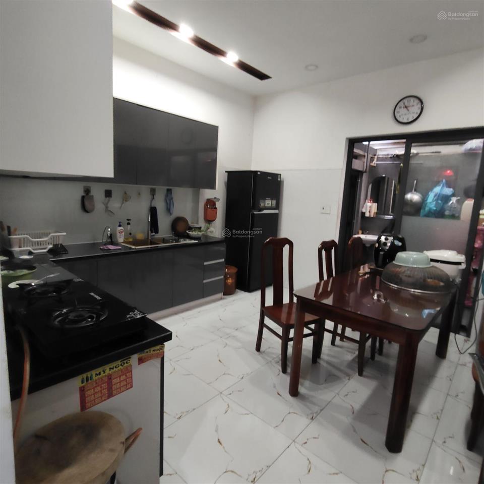 Bán nhanh nhà chợ hồ trọng quý 4x15, nhà 4 lầu, giá tốt
