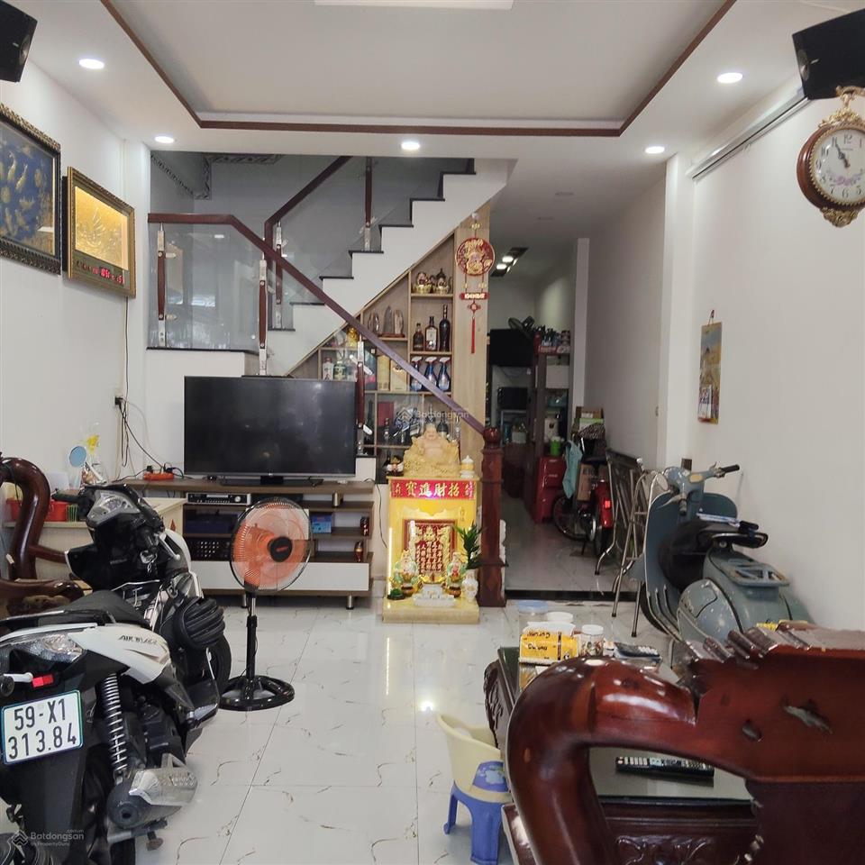 Bán nhanh nhà chợ hồ trọng quý 4x15, nhà 4 lầu, giá tốt