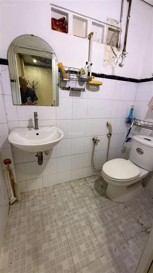 Cần bán nhà sát nguyễn văn luông. mega bình phú