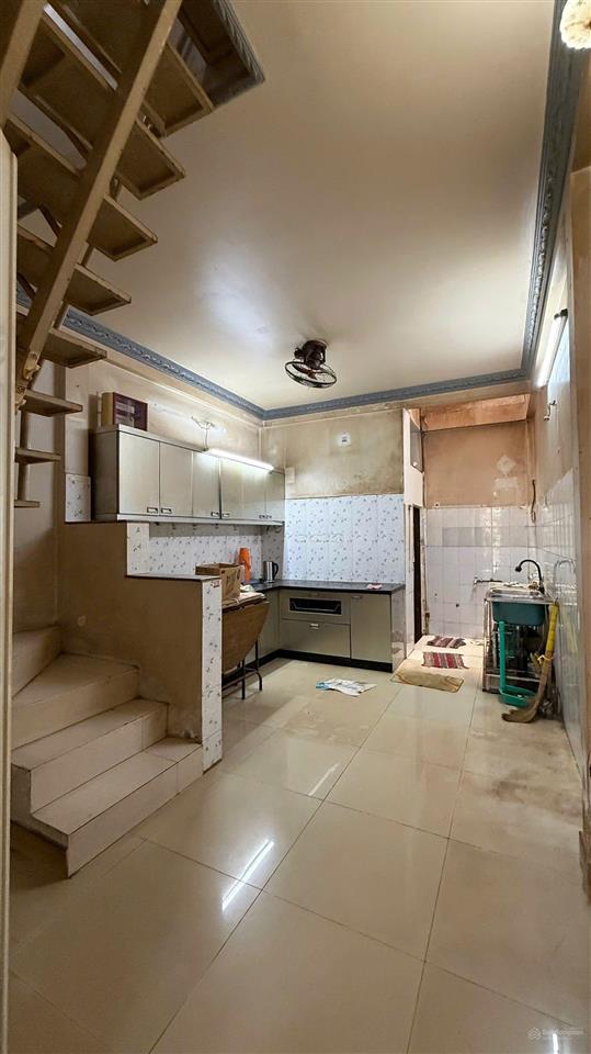 Cần bán nhà sát nguyễn văn luông. mega bình phú