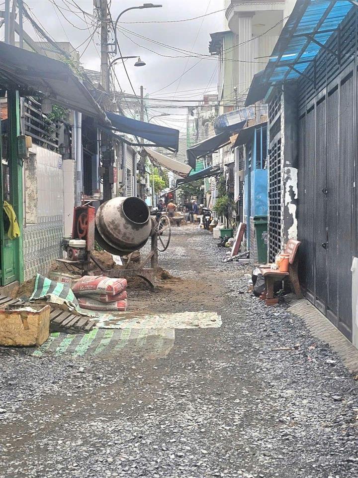 Bán nhà hẻm xe hơi ngang hiếm 5,5 giá 4,2 tỷ