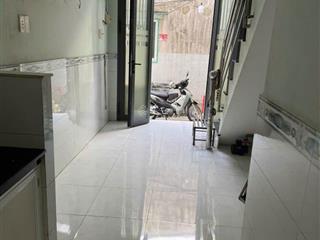 Bán nhà 2 mt hẻm bình tiên gần chợ bình tiên