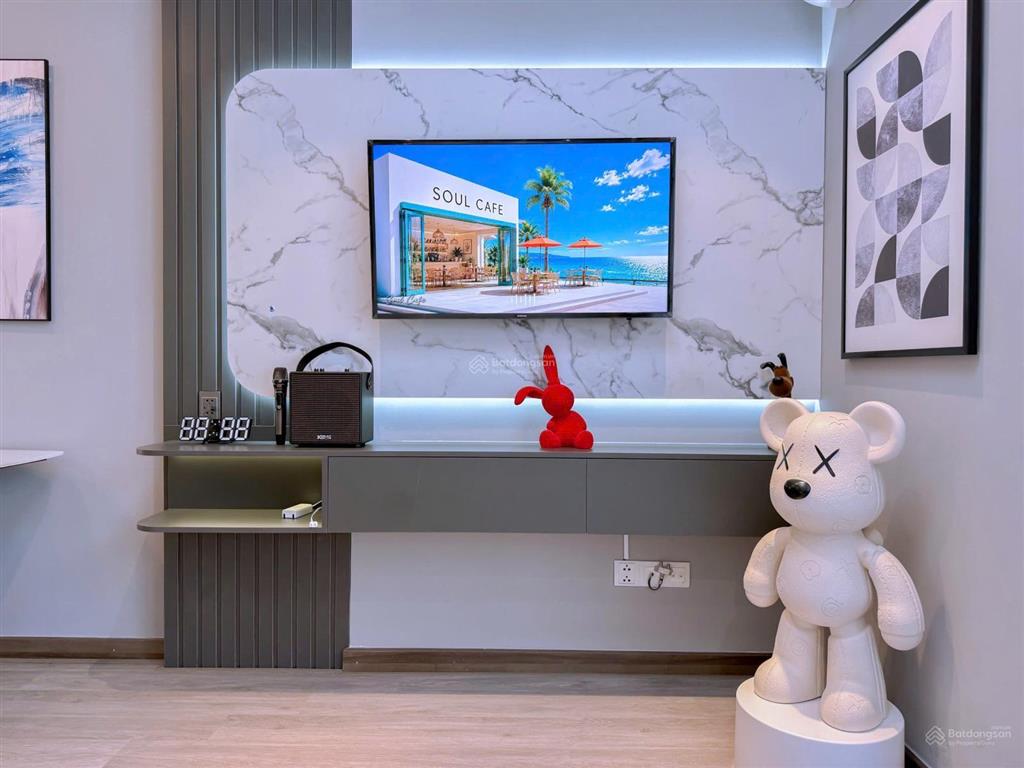 Cần bán căn hộ chung cư csj, view trực diện biển tầng 18, đầy đủ nội thất, đang có hđ thuê là 15tr