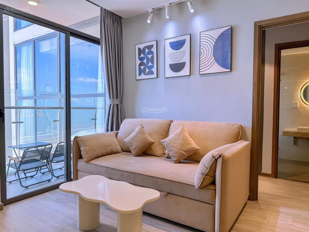Cần bán căn hộ chung cư csj, view trực diện biển tầng 18, đầy đủ nội thất, đang có hđ thuê là 15tr